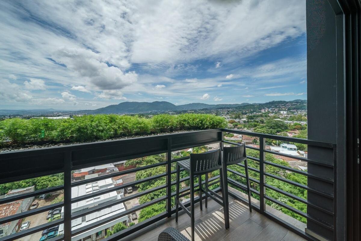 Silvertop - A Magical With Great View Apartment *