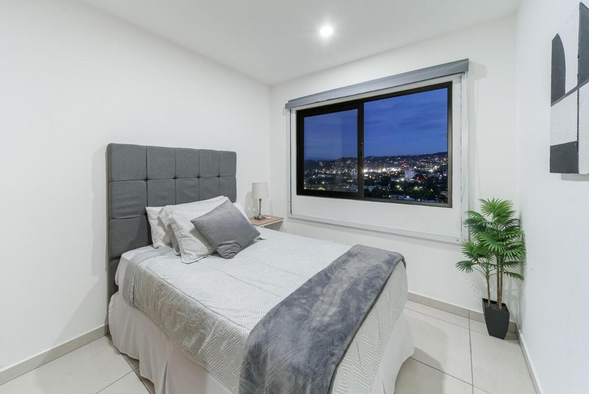 Silvertop - A Magical With Great View Apartment San Salvador